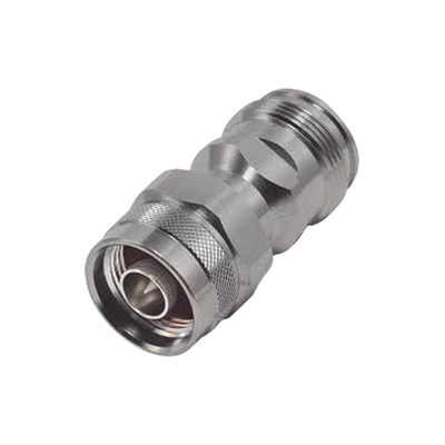 Adaptador en Línea de Conector 4.3-10 Hembra a N Macho, Bronce Blanco/ Plata/ Teflón.