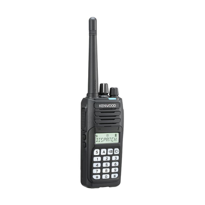 Radio portátil UHF 450-520 MHz, Digital NXDN-Analógico, DTMF, IP67, 5 Watts, 260 Canales, Roaming, Encriptación, GPS*, Inc. antena, batería, cargador y clip