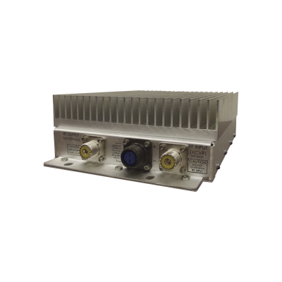 Amplificador Vehicular 136-174 MHz, Entrada 10-20W /Salida 100W, 18 Amp., UHF Hembras.